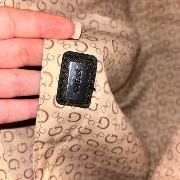 Guess Tote Bag - Picture 4 of 5